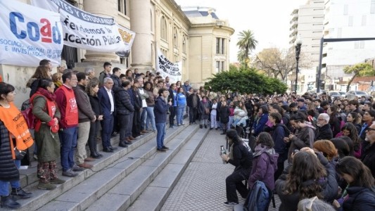 Rosario se suma al paro docente por 24 horas tras la ratificación del veto del Gobierno nacional en Diputados