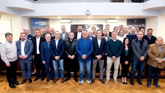 El Gobierno analiza desconocer la asamblea de la AFA y prepara una investigación