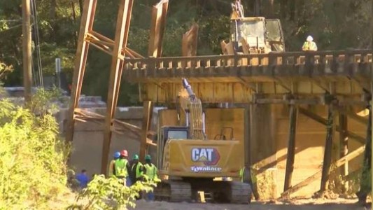 Estados Unidos: el derrumbe de un puente dejó tres muertos y cuatro heridos en Mississippi