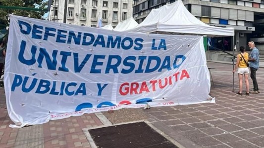 Después del paro, los docentes universitarios definen en asamblea los próximos pasos