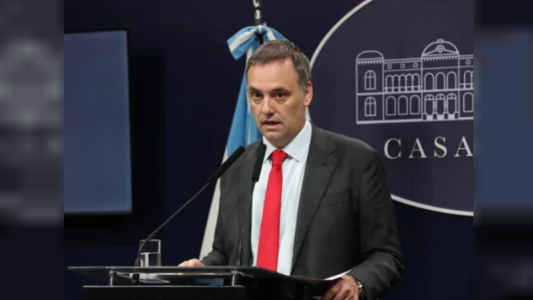 El Gobierno rechazó el paro de transporte: "Paran los privilegiados, los que pueden darse el lujo de parar"