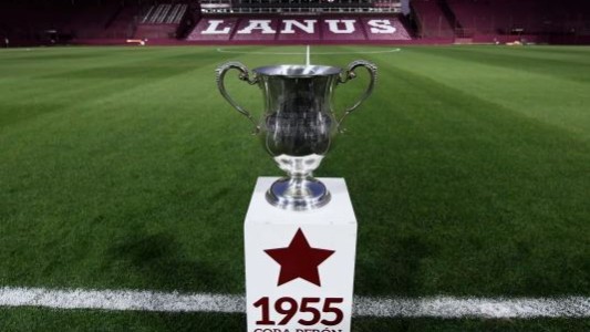 La AFA oficializó un título de Lanús de 1955 y llegó a la séptima estrella de su historia