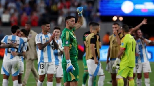 Vuelve el Dibu Martínez: Scaloni presentó la lista de convocados de la Selección argentina