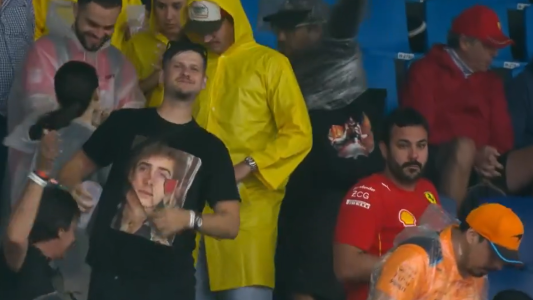 ¿Franco Mattioli o Leo Colapinto? La remera viral de un argentino en el GP de Brasil