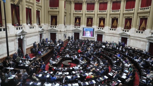 No hubo quórum y se cayó la sesión contra el DNU de Milei en Diputados