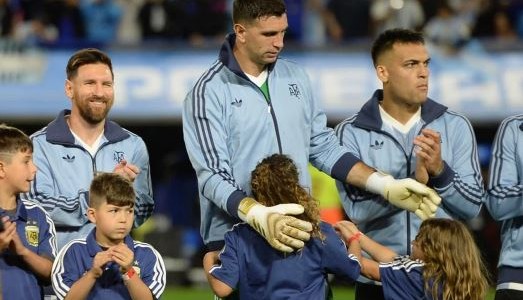 El “Dibu” Martínez analizó el 2024 de la Selección argentina: “Fue un orgullo”