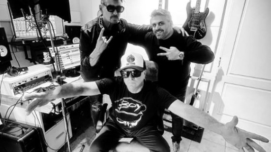 El influencer Exequiel Sand firmó contrato con Luciano “El Tirri”  y “Ronnie” King para grabar su nuevo disco en Los Ángeles