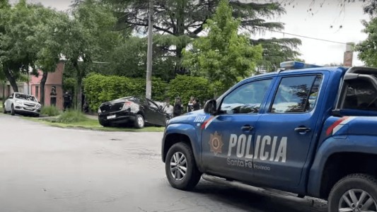Dos autos terminaron en una zanja tras un siniestro en zona oeste