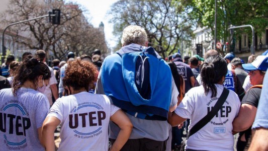 Miércoles de reclamos en Rosario: integrantes de la Utep realizan marchas por donaciones de alimentos