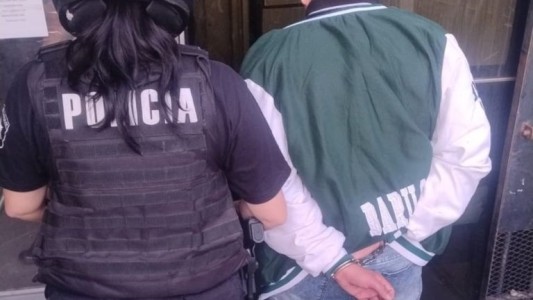 Detuvieron a un joven acusado de intentar estafar a un taxista en zona noroeste de Rosario
