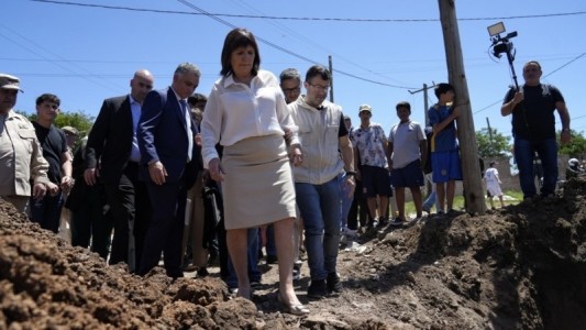 Patricia Bullrich: "Hoy veo negocios abiertos y plazas llenas, volvió la vida a Rosario"