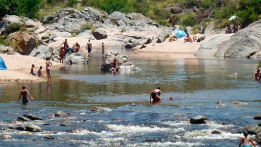 Córdoba: Un turista murió tras tirarse al río y golpear la cabeza contra una piedra
