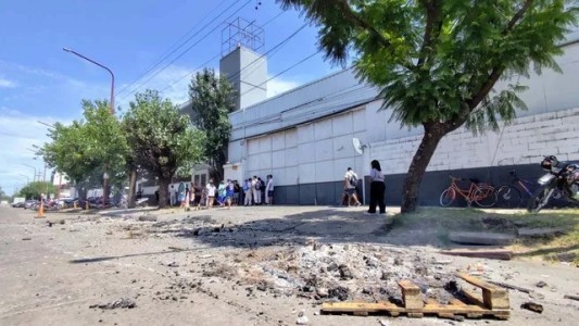 Conciliación obligatoria por los 75 despidos en el frigorífico de Villa Gobernador Gálvez