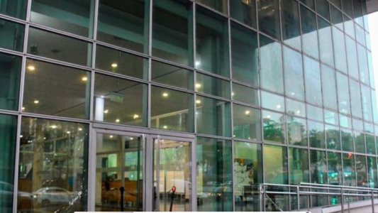 Trágico accidente en zona noroeste: fallece una mujer tras colisión entre moto y patrullero de Gendarmería