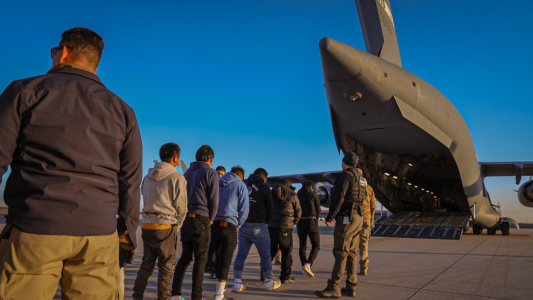 Arresto de inmigrantes en Estados Unidos: ¿cómo es el proceso de deportación?