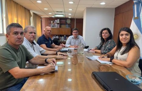 Antes de comenzar con la paritaria docente, el gobierno continúa reuniéndose con los gremios