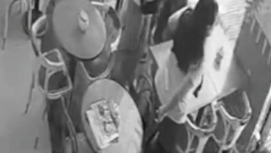 Video del momento en el que le robaron $7.000.000 al primo de Bullrich