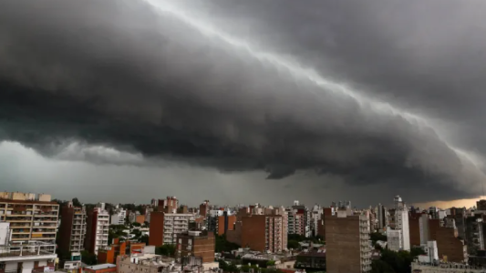 Tiempo en Rosario: alerta por tormentas eléctricas