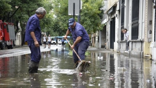 En Rosario llovió en una hora lo que llueve en un mes y no se registraba una tormenta así desde fines de 2019