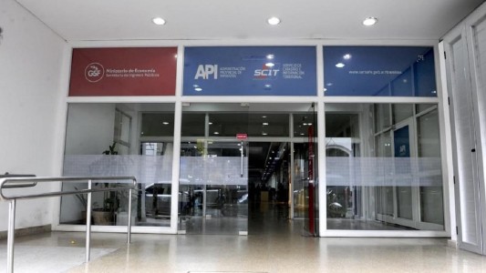 API reabrió sus puertas tras la tormenta, pero con restricciones en el servicio