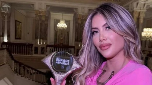 Wanda Nara ganó el premio a la Mujer del Año en Estambul