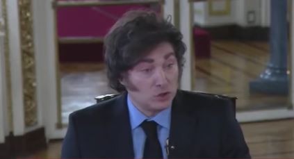 "Son chimentos de peluquería", dijo Javier Milei sobre los supuestos pedidos de coima en medio del Criptogate