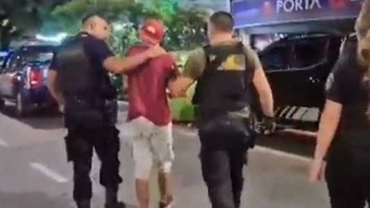 Demoraron a dos cuidacoches que querían cobrar tarifas fijas para estacionar en el centro