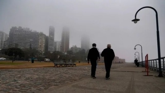 Tiempo en Rosario: lluvias aisladas, humedad y cielo gris
