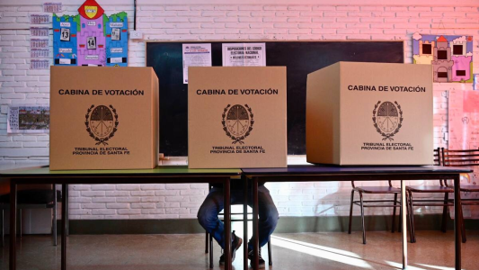 Comenzaron los comicios en Santa Fe: Detalles de una jornada histórica