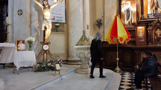 El arzobispo celebrará una misa especial para despedir al Papa Francisco