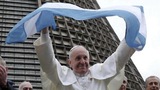 Pullaro y Javkin despidieron al Papa Francisco con mensajes de gratitud y respeto