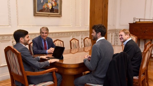 Pullaro se reunió con constituyentes electos y apuesta a reformar la Constitución este año