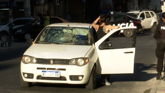 Un peatón murió al ser atropellado por un auto en el microcentro de la ciudad