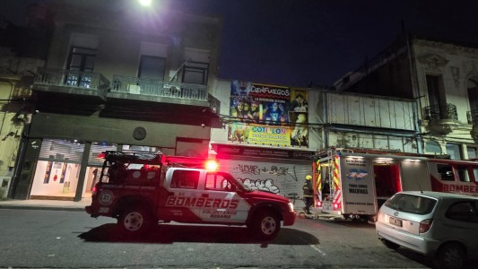 Denso humo y susto en un local gastronómico del centro