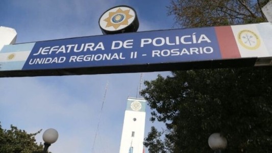 Prisión preventiva para trece policías y tres civiles por corrupción con fondos de combustible en Rosario