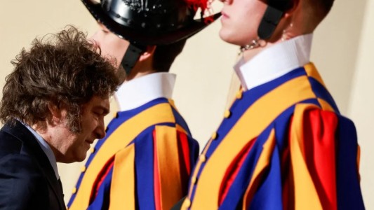 Javier Milei prepara un viaje al Vaticano en junio para conocer al papa León XIV