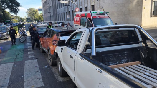 Choque en cadena frente a Tribunales Provinciales: cuatro autos involucrados