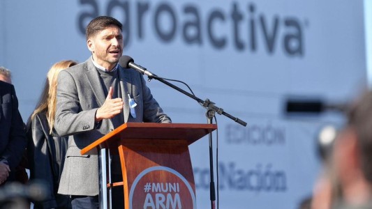 Pullaro pidió que el dinero generado por el campo se reinvierta en las regiones productivas