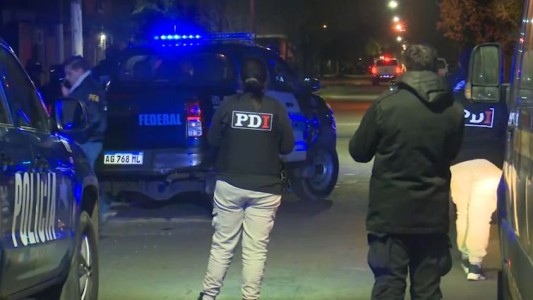 Dos detenidos en un mismo operativo: uno de ellos es señalado como presunto autor de una balacera