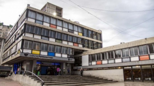 El Centro Cultural Fontanarrosa estrena fachada y celebra con un festival cultural