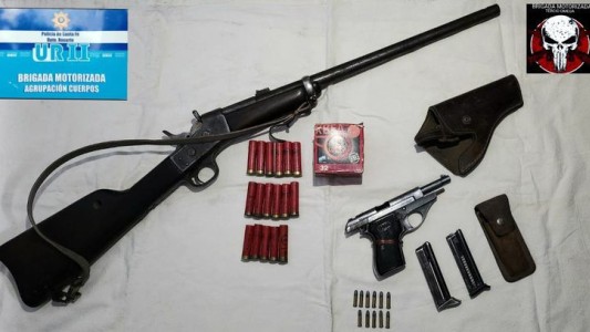 Detuvieron a un hombre por violencia de género y portación ilegal de armas de fuego