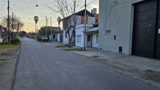 Balearon a un joven de 21 años que está grave en el Heca