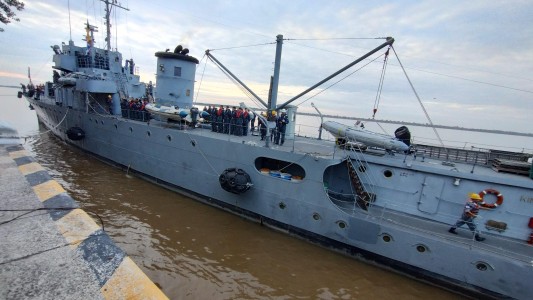 Rosario recibe la visita del buque ARA King y dos lanchas de la Armada Argentina