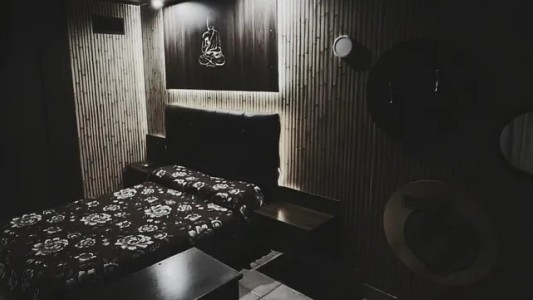 Investigan a las viudas negras en Rosario: hallaron la camioneta robada en un motel