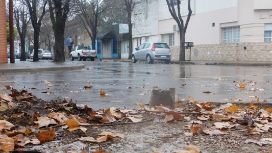 Tiempo en Rosario: frío y lluvias aisladas durante toda la jornada