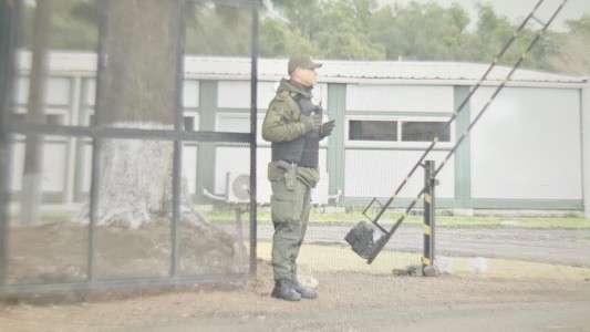 Detuvieron a gendarmes por robarle dinero a una pareja: se habrían llevado cerca de un millón de pesos