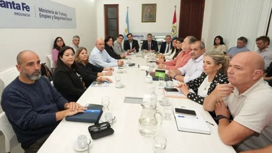 El gobierno provincial retomará las paritarias con estatales y docentes la próxima semana