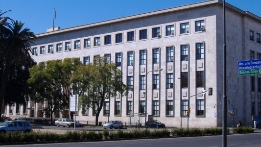 Fallo inédito otorga adopción plena a una adolescente de 13 años en favor de sus tíos