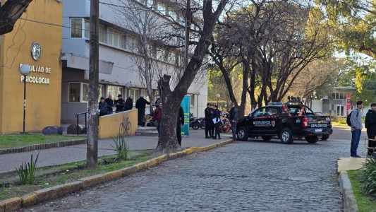 Evacuaron la Facultad de Psicología por una amenaza de bomba