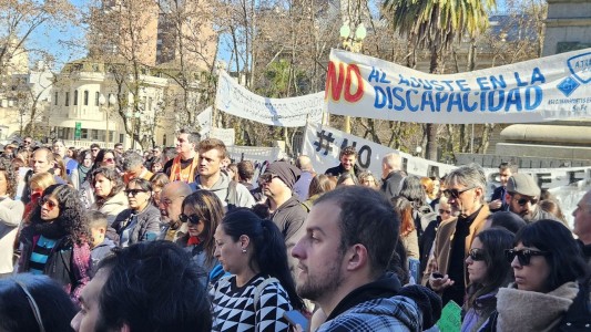 Rosario se moviliza tras el veto de la Ley de Emergencia en Discapacidad